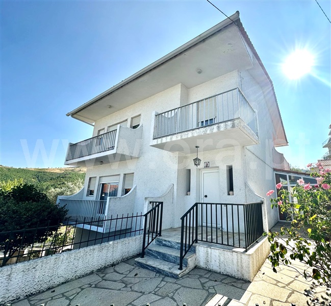 Moradia Isolada T4 / Boticas, Boticas e Granja