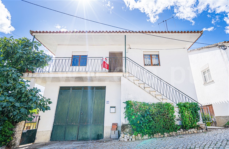 Moradia Isolada T4 / Bragança, Alfaião