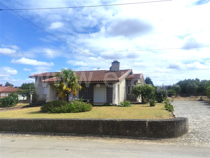 Moradia Isolada T4 / Cantanhede, Vila Nova de outil