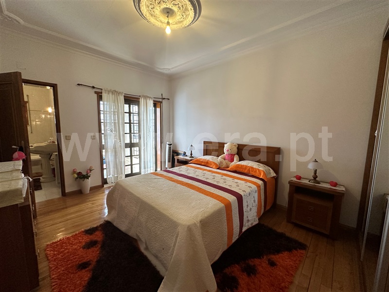 Moradia Isolada T4 Chaves, Santa Cruz/Trindade e Sanjurge - 1476770 - 9