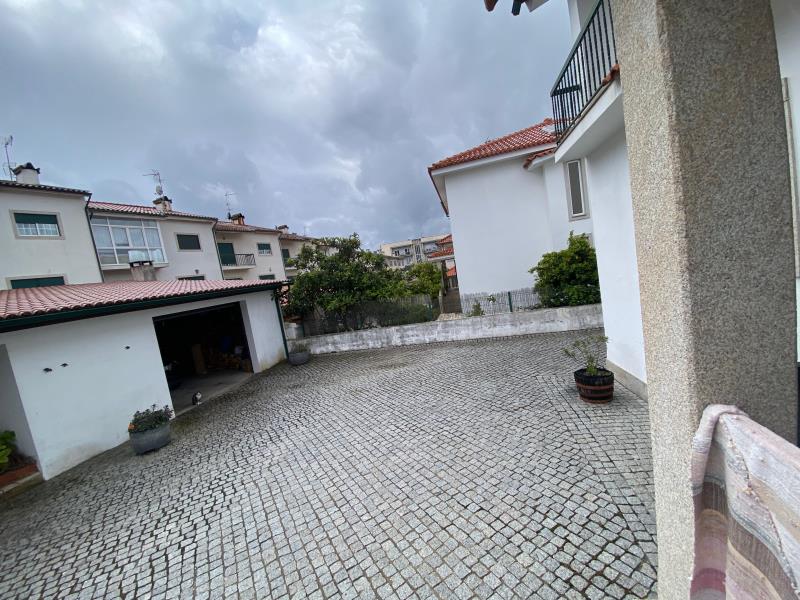 Moradia Isolada T4 Chaves, Santa Cruz/Trindade e Sanjurge - 1491057 - 2