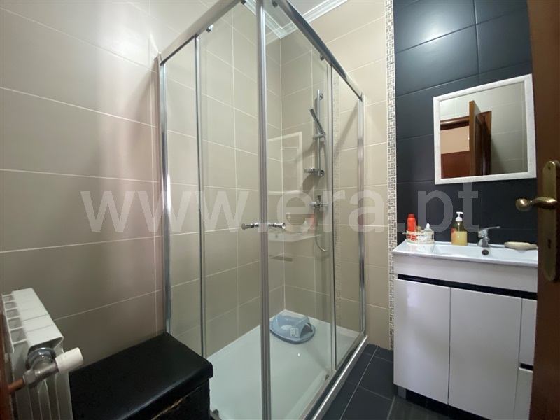 Moradia Isolada T4 Chaves, Santa Cruz/Trindade e Sanjurge - 1491057 - 8