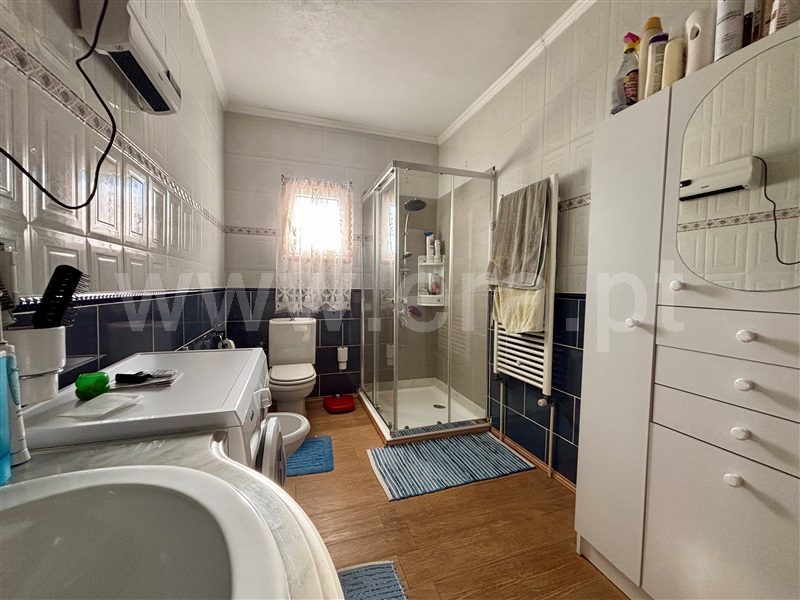 Moradia Isolada T4 Chaves, Travancas e Roriz - 1449925 - 9