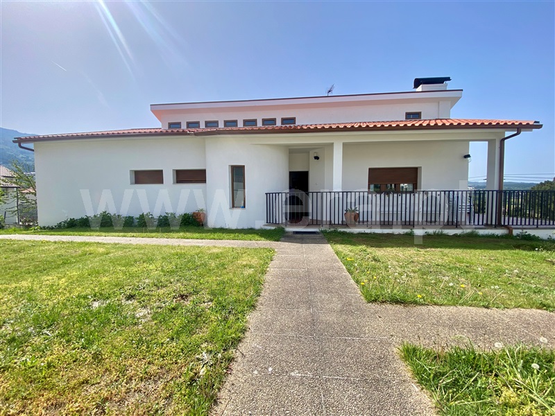 Moradia Isolada T4 / Chaves, Vilar de Nantes
