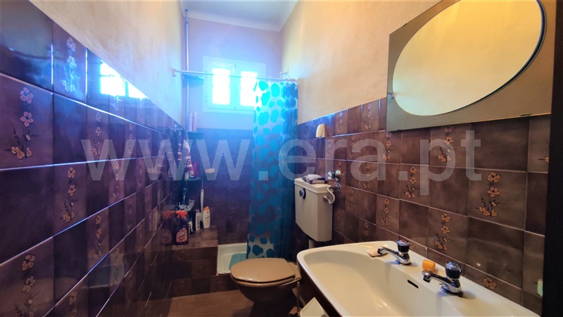 Moradia Isolada T4 com Quintal Chaves, Vilela Seca - 1241031 - 2