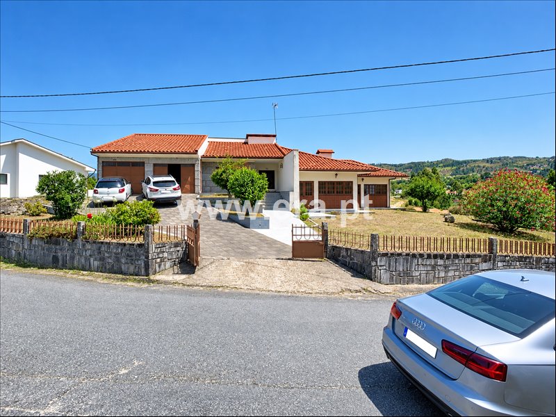 Moradia T4 à venda em Quinchães, Fafe — foto 2