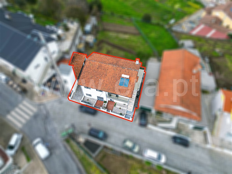 Moradia Isolada T4 / Felgueiras, Idães
