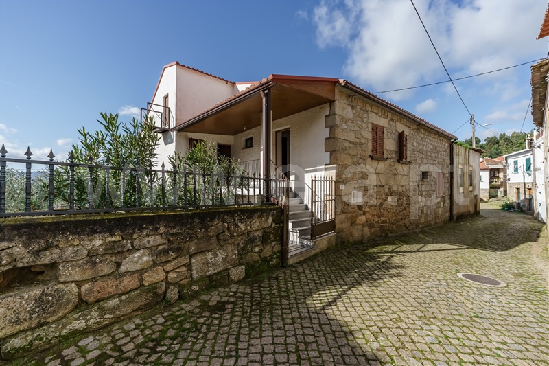 Moradia Isolada T4 / Fundão, Vales Pêro Viseu