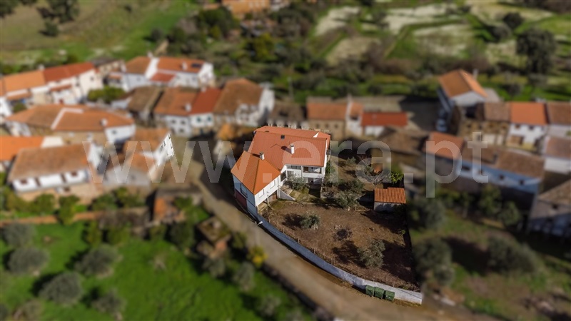 Moradia Isolada T4 / Fundão, Vales Pêro Viseu