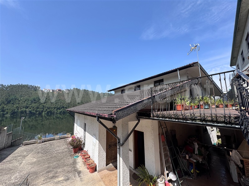 Moradia Isolada T4 / Gondomar, Medas