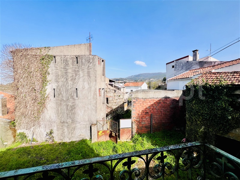 Moradia Isolada T4 Gouveia, Moimenta da Serra e Vinhó - 1385827 - 29