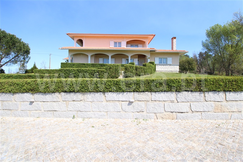 Moradia Isolada T4 / Gouveia, Ribamondego