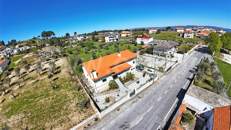 Moradia Isolada T4 / Gouveia, São Paio