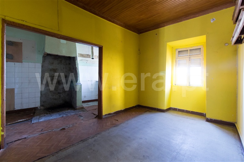 Moradia Isolada T4 Gouveia, Vila Nova de Tazem - 1262774 - 1