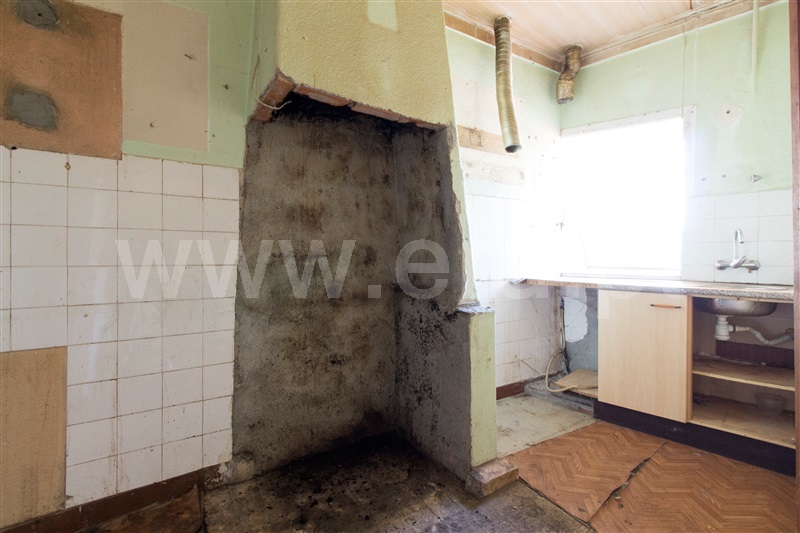 Moradia Isolada T4 Gouveia, Vila Nova de Tazem - 1262774 - 2