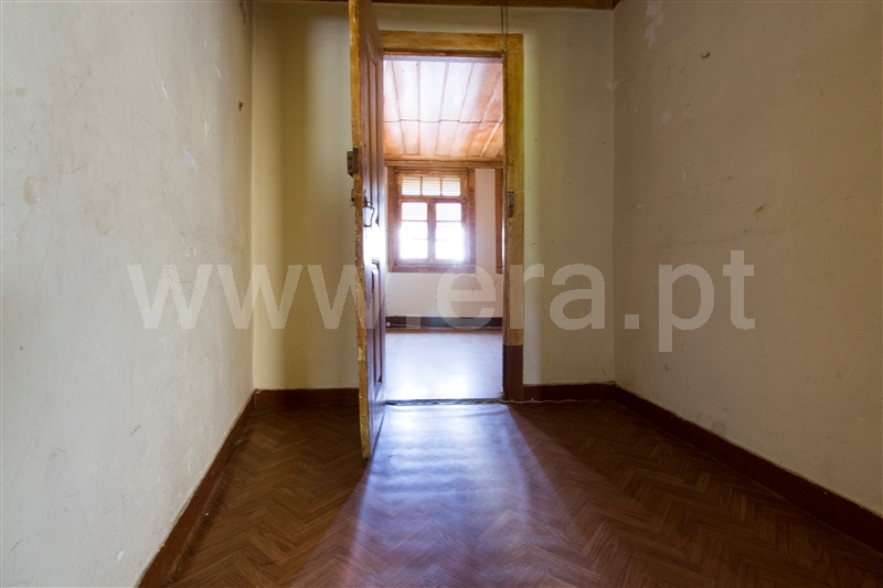 Moradia Isolada T4 Gouveia, Vila Nova de Tazem - 1262774 - 4