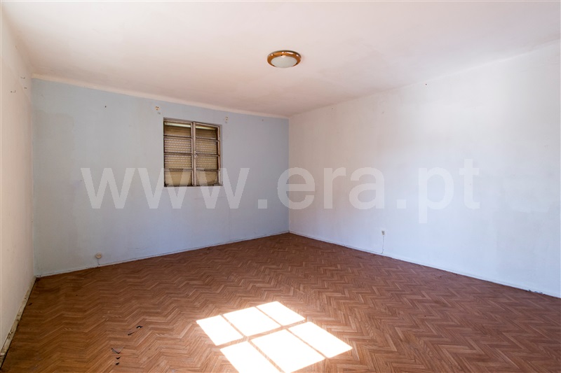 Moradia Isolada T4 Gouveia, Vila Nova de Tazem - 1262774 - 9