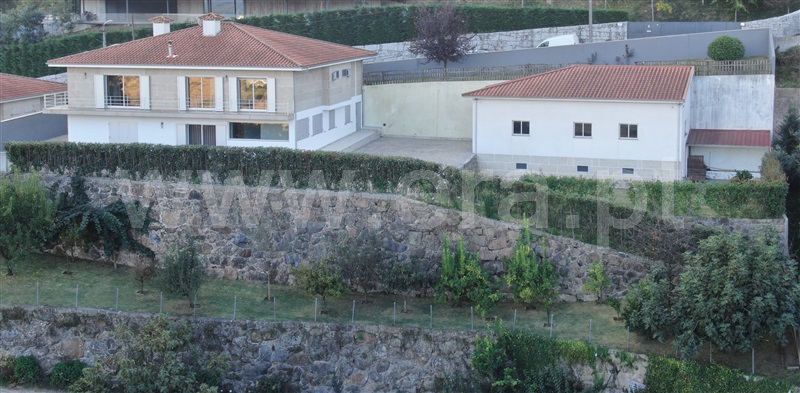 Moradia Isolada T4 / Guimarães, Longos