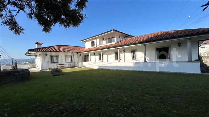 Moradia Isolada T4 / Guimarães, Selho (São Cristóvão)