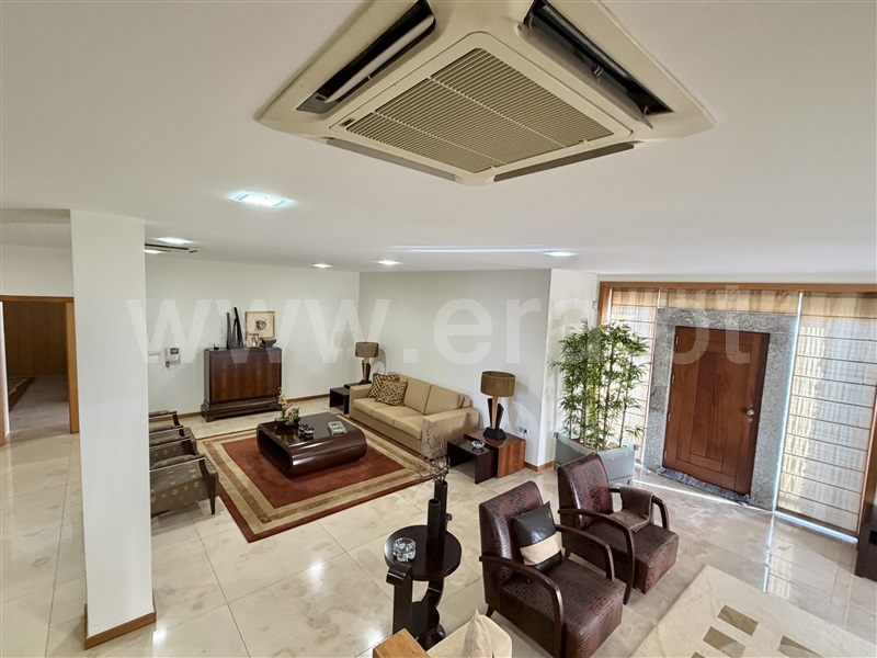 Moradia T4 à venda em Selho São Lourenço e Gominhães, Guimarães — foto 2