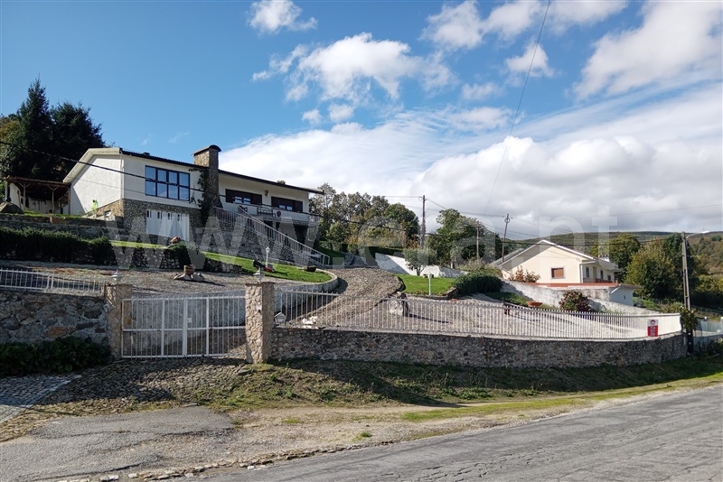 Moradia Isolada T4 com Terreno Lamego, Douro - 1430944 - 1