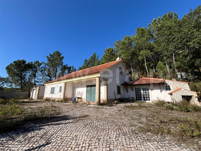 Moradia Isolada T4 / Loures, Lousa, Loures