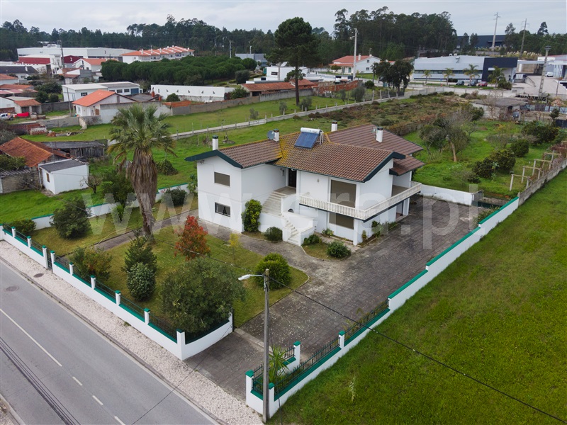 Moradia Isolada T4 com Jardim Marinha Grande, Albergaria - 1283253 - 2