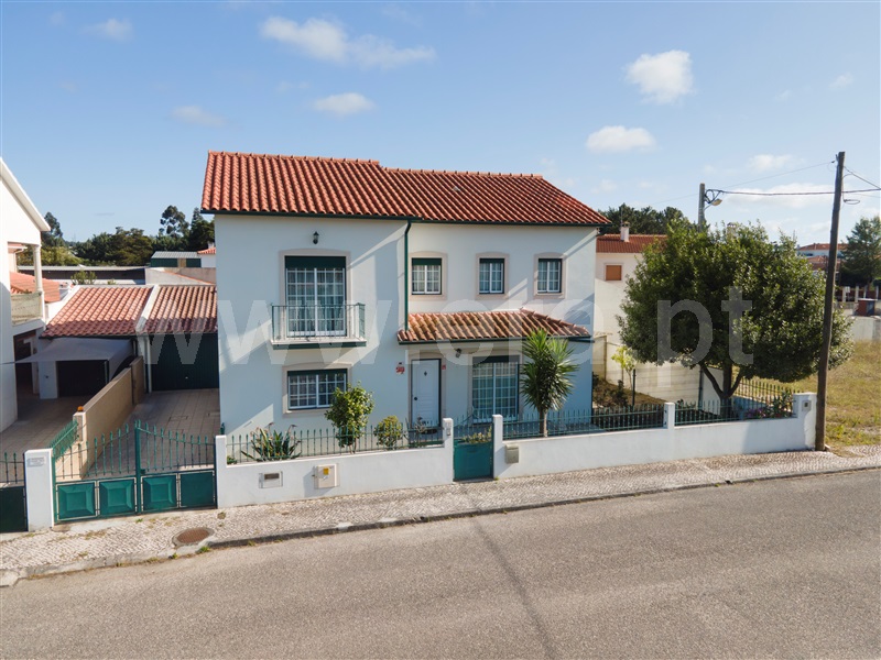 Moradia Isolada T4 / Marinha Grande, Comeira