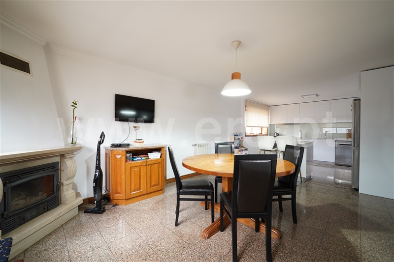 Moradia T4 à venda em Vila de Cucujães, Oliveira de Azeméis — foto 4
