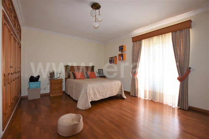 Moradia Isolada T4 / Oliveira do Bairro, Bustos