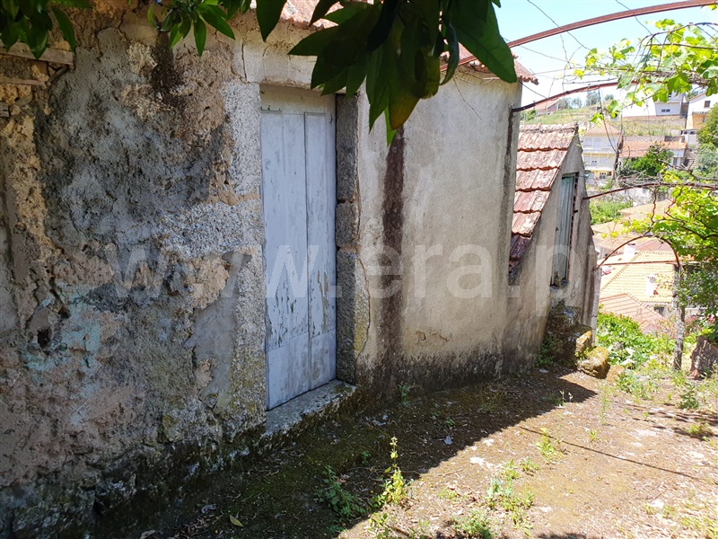 Moradia Isolada T4 com Terreno Oliveira do Hospital, São Gião - 1312984 - 23