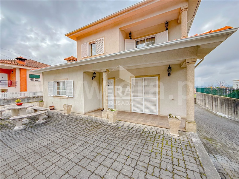 Moradia Isolada T4 com Quintal Paços de Ferreira, Ferreira - 1463622 - 2