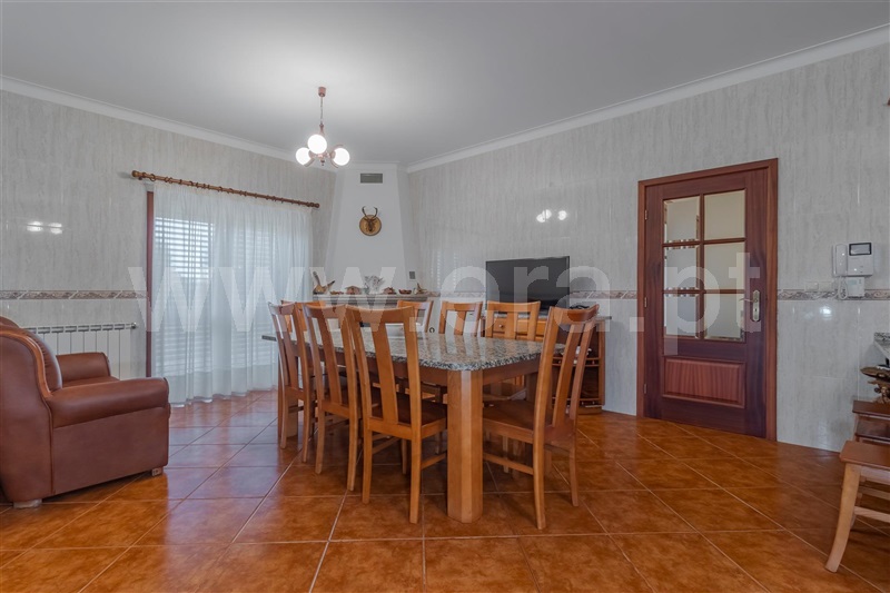 Moradia Isolada T4 / Paços de Ferreira, Raimonda