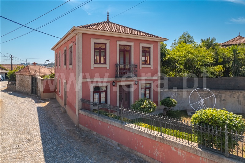 Moradia T4 à venda em Seroa, €540.000