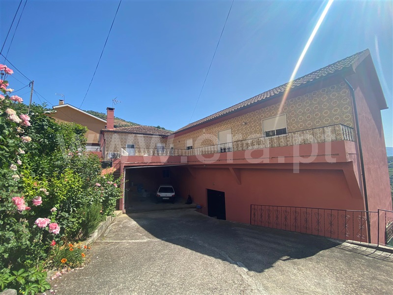 Moradia Isolada T4 Peso da Régua, Poiares e Canelas - 1329591 - 1