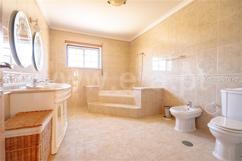 Moradia Isolada T4 com Jardim Pombal, Carriço - 1450201 - 7