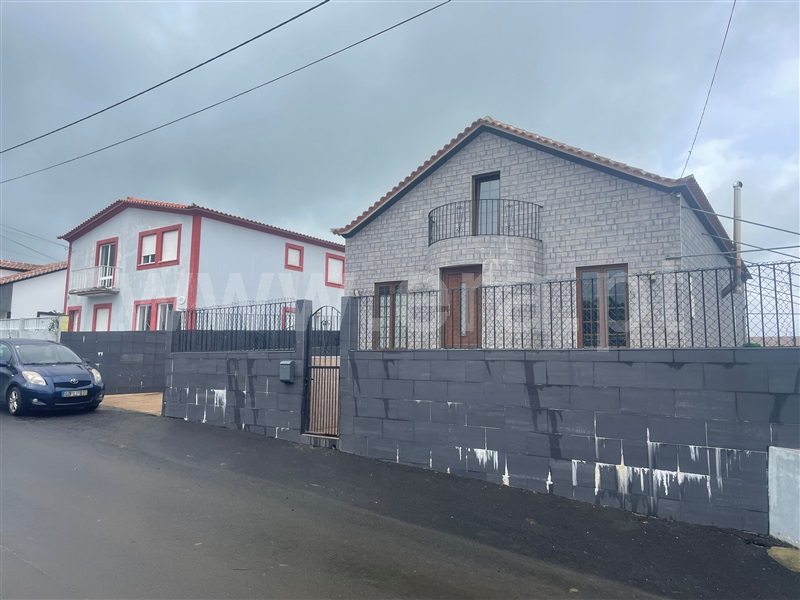 Moradia T4 à venda em Lajes, Praia da Vitória — foto 2