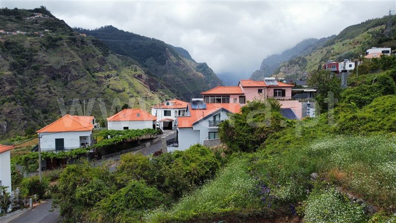Moradia Isolada T4 Ribeira Brava - 1400955 - 11