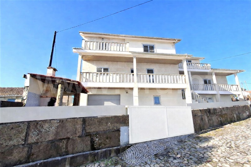 Moradia Isolada T4 / Sabrosa, São Lourenço de Ribapinhão