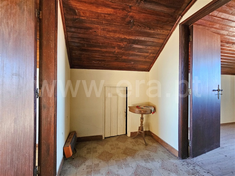 Moradia Isolada T4 Sabugal, Urgueira,Sabugal - 1398449 - 9