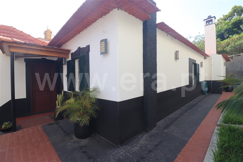 Moradia Isolada T4 / Santa Cruz, Centro