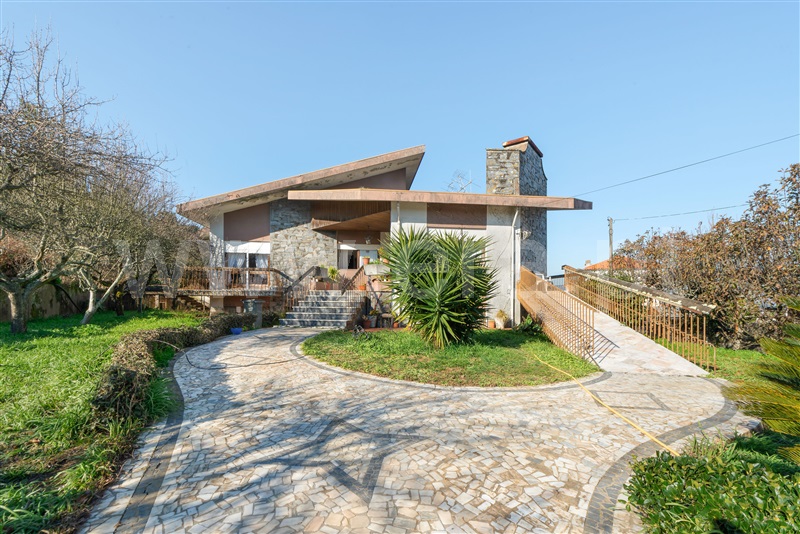 Moradia Isolada T4 / Santa Maria da Feira, Fiães
