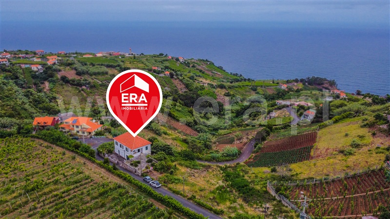 Moradia Isolada T4 / Santana, São Jorge