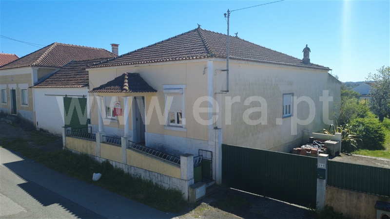 Moradia Isolada T4 / Santarém, Almoster