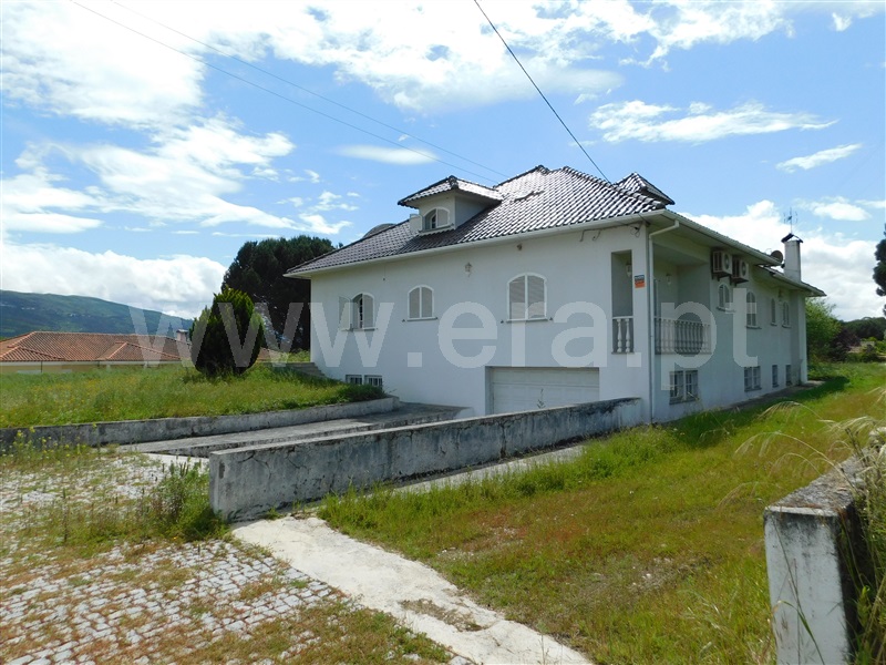 Moradia Isolada T4 Seia, Pinhanços - 1403185 - 2