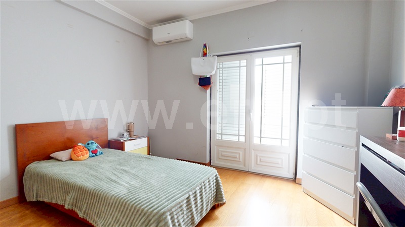 Moradia T4 à venda em Quinta de Valadares, Seixal — foto 13
