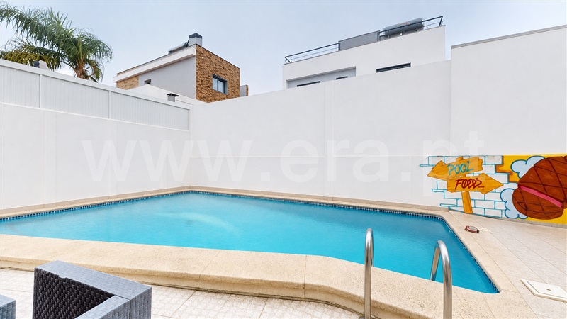 Moradia T4 à venda em Quinta de Valadares, Seixal — foto 4