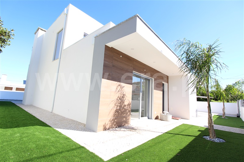 Moradia Isolada T4 / Setúbal, Azeitão (São Lourenço e São Simão)