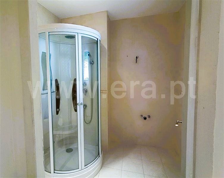Moradia T4 à venda em Além da Ribeira e Pedreira, Tomar — foto 12