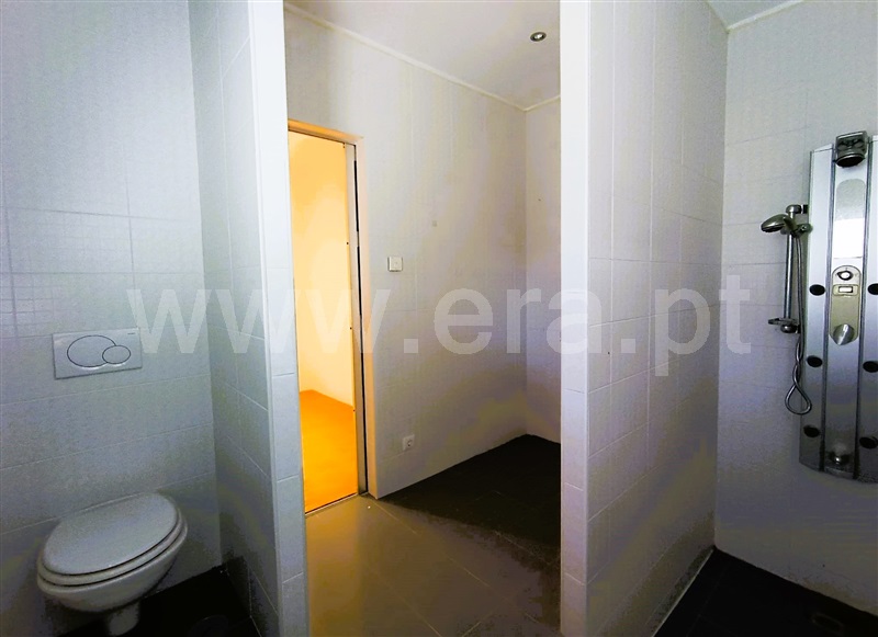 Moradia T4 à venda em Além da Ribeira e Pedreira, Tomar — foto 13